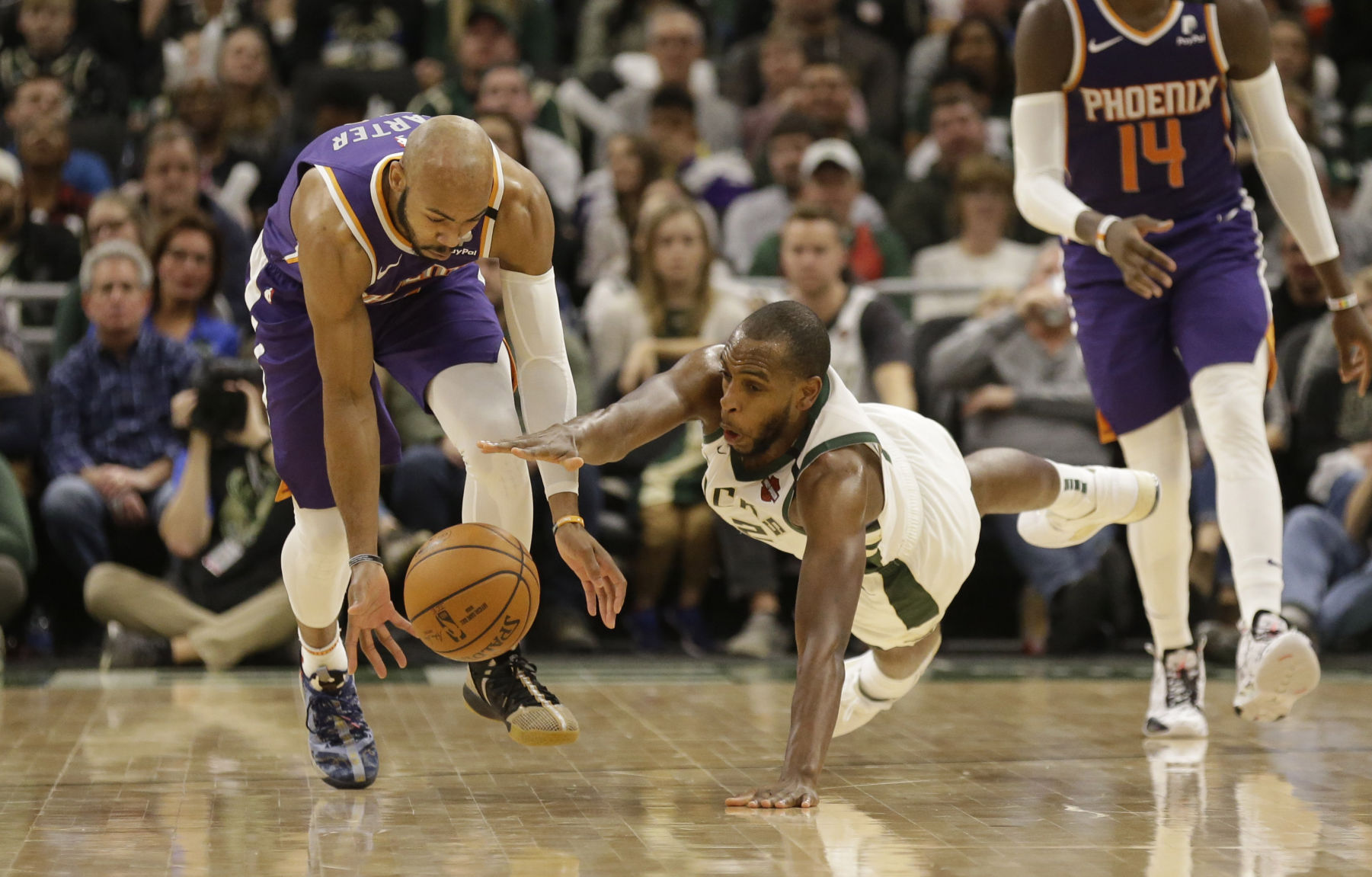 Suns Bucks Basketball